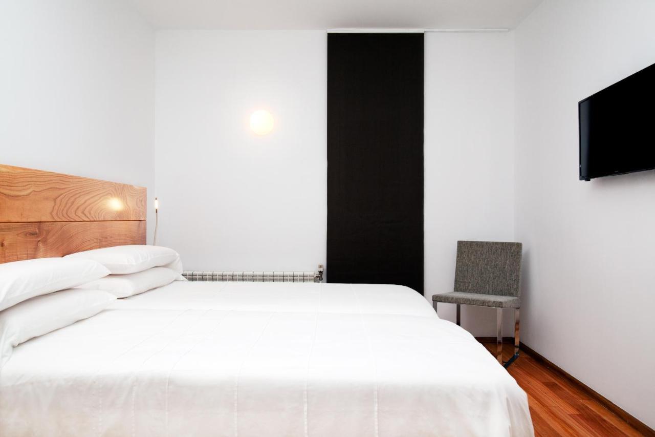 Hotel A Miranda Feás Exteriör bild